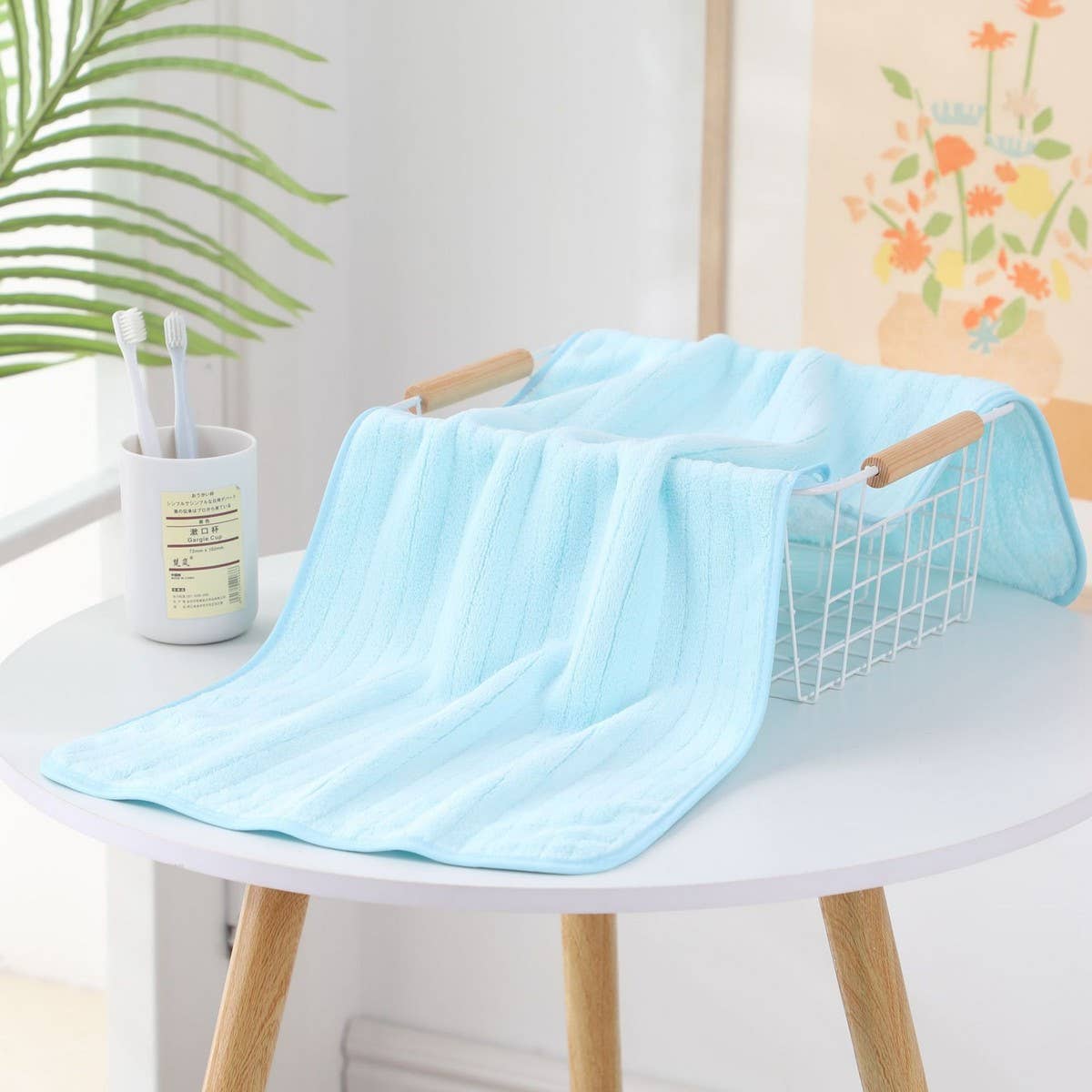 SOFT AND ABSORBENT CORAL FLEECE BATH TOWEL_CWMM2322