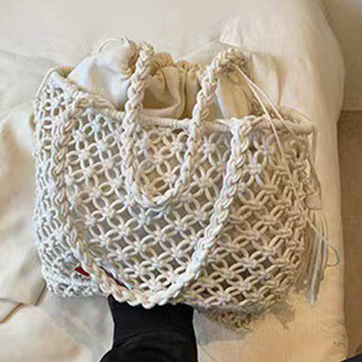 NEW STYLE HOLLOW SHOULDER TASSEL BEACH STRAW BAG_CWAB1862