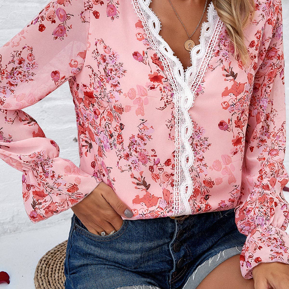 Temperament casual printed long sleeve V-neck shirt