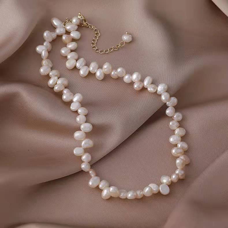 Baroque irregular retro freshwater pearl necklace