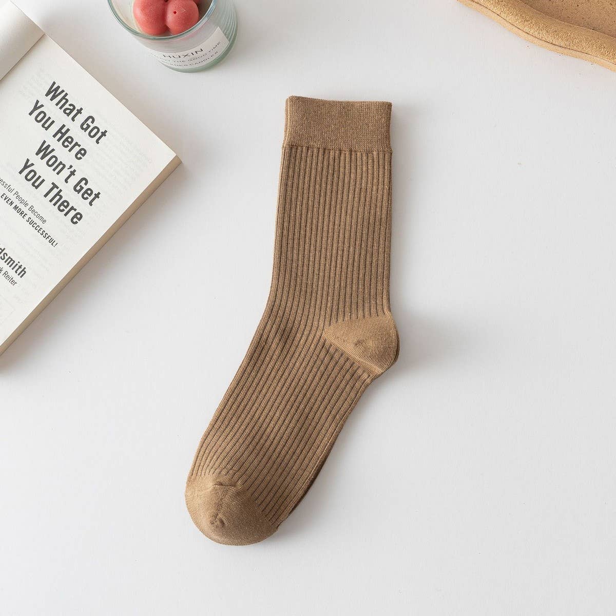 CWMS2500_AUTUMN AND WINTER NEW ARRIVALS MID-CALF SOCKS