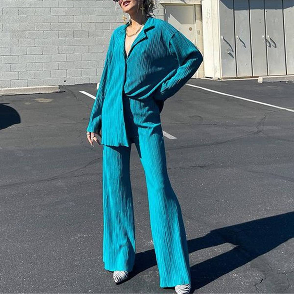 PLEATED DESIGN SHIRT TWO-PIECE SET