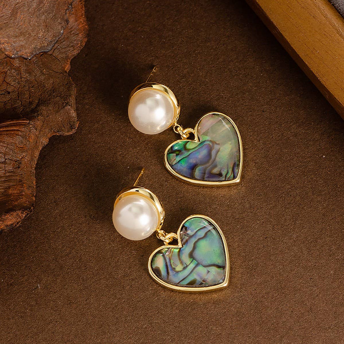 NATURAL ABALONE HEART HEART EARRINGS PEARL EARRINGS