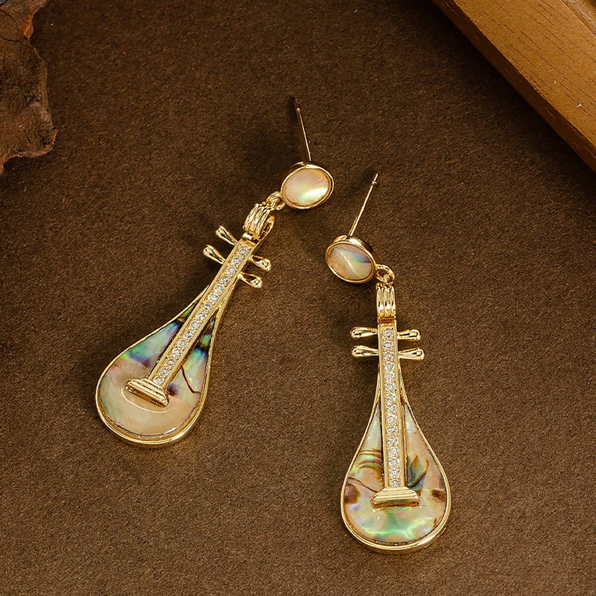 DIAMOND-ENCRUSTED ABALONE PIPA PENDANT EARRINGS