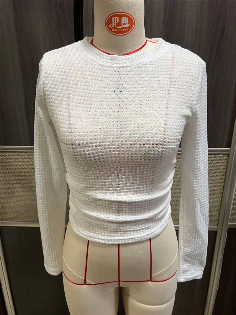 Versatile checked round-neck pleated T-shirt