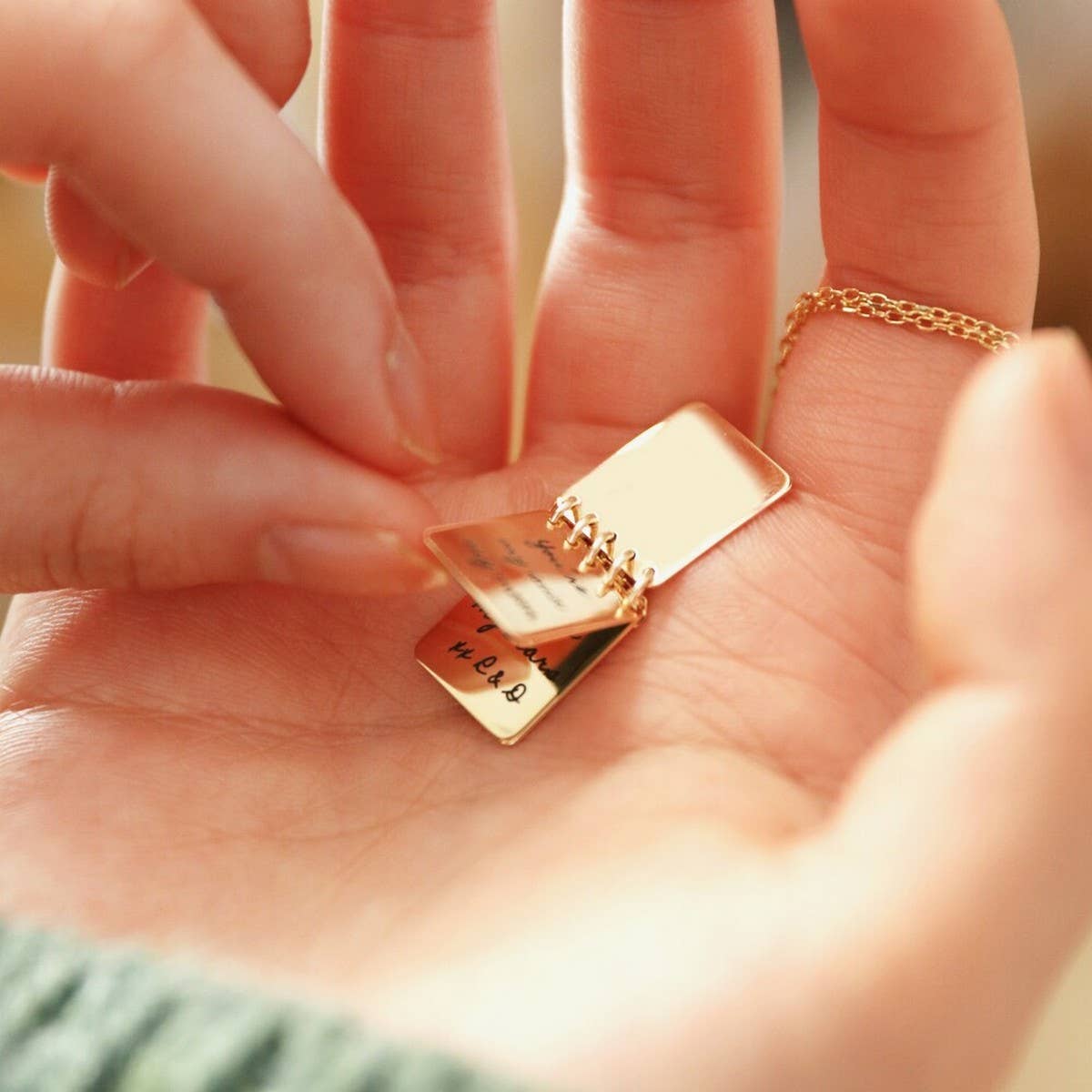 Simple Notebook Star Moon Opening Necklace_CWMM5674