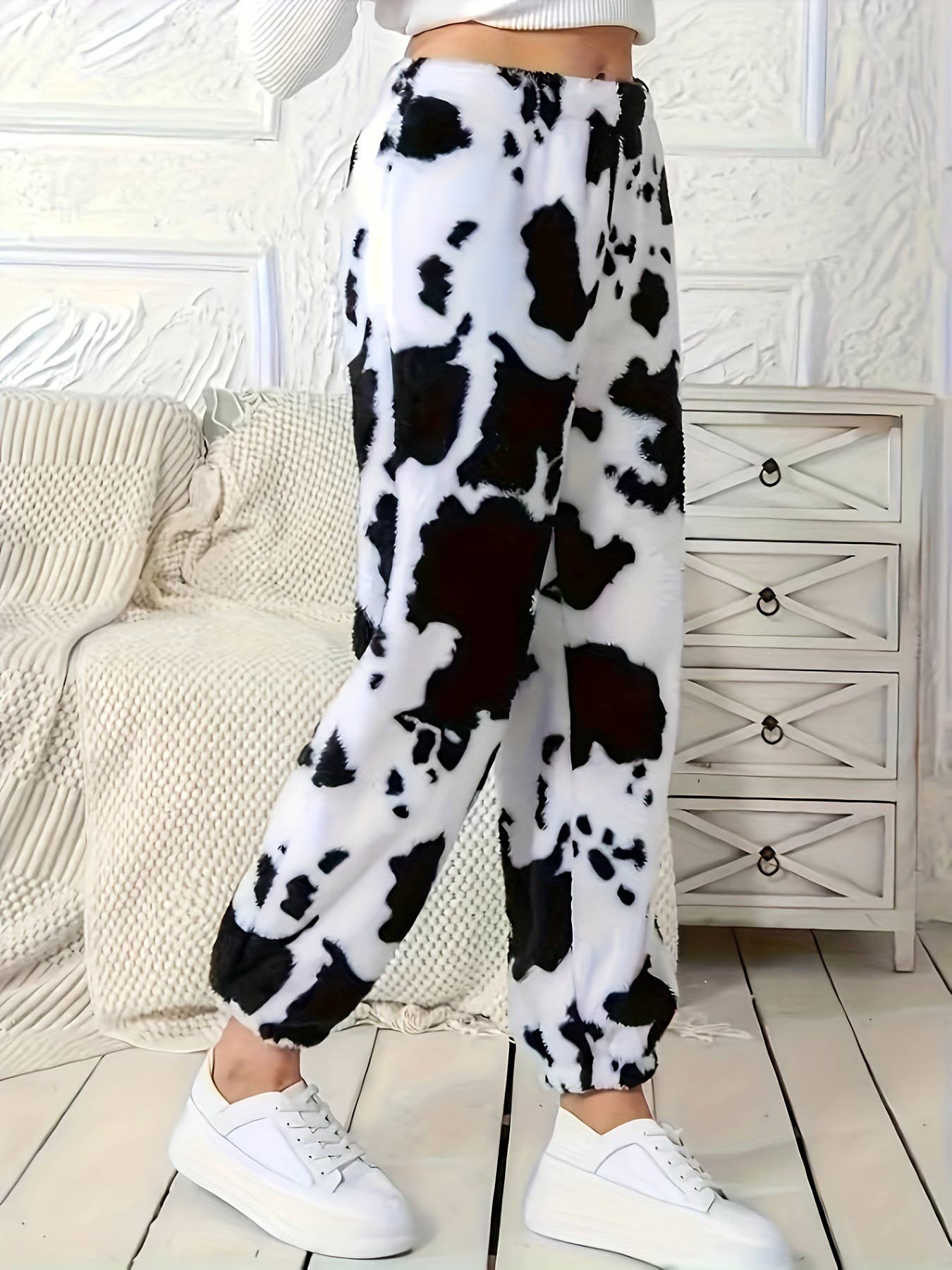WOMEN'S LOOSE STYLISH PLUSH PANTS WITH COW PRINT