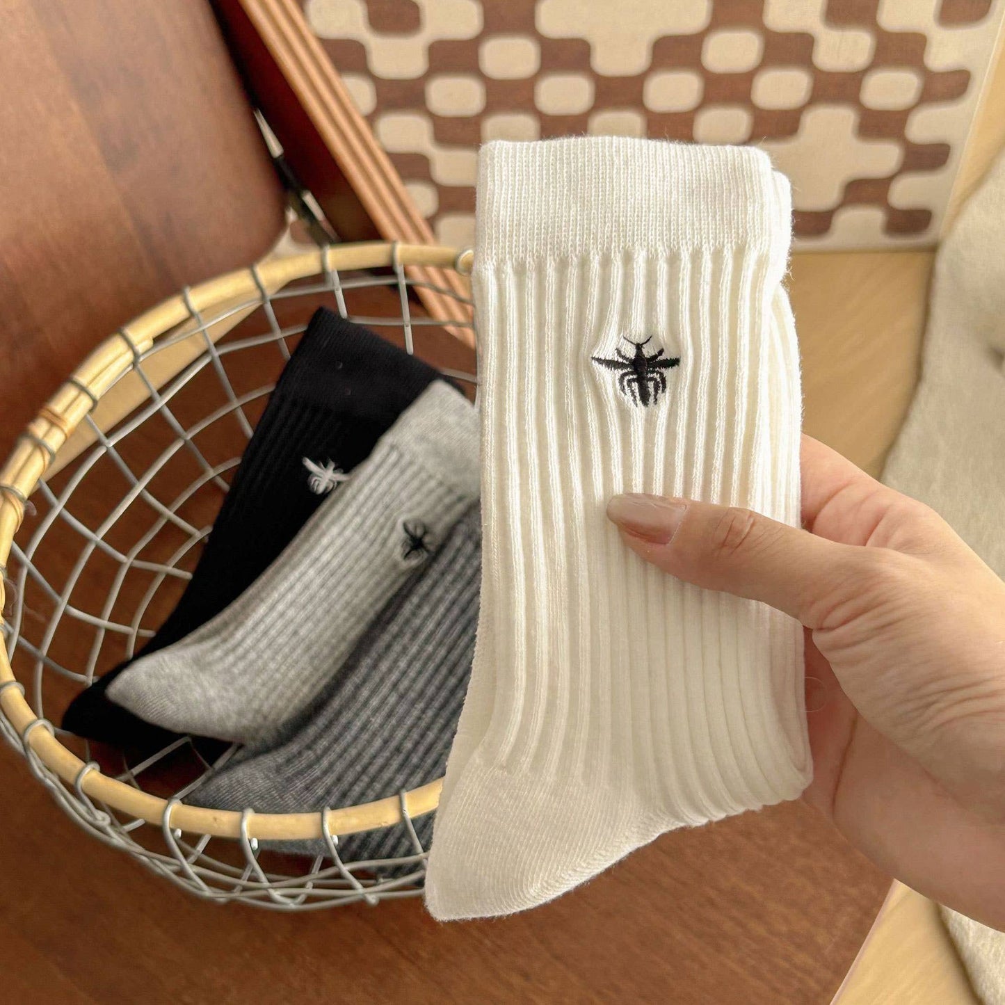 Leisure Bee Embroidery Crew Socks For Women