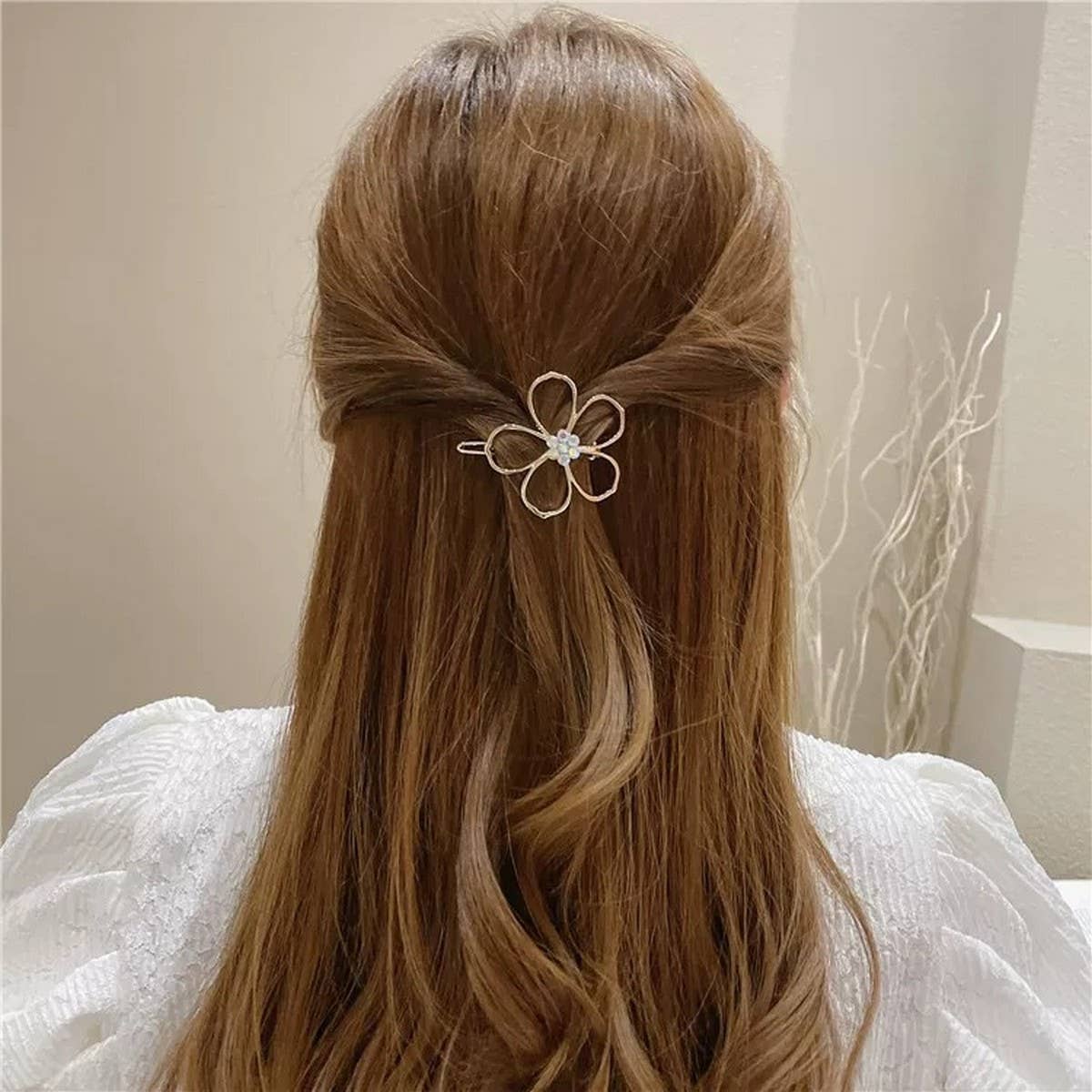 Floral Side Hair Clip for Girls, Simple & Elegant
