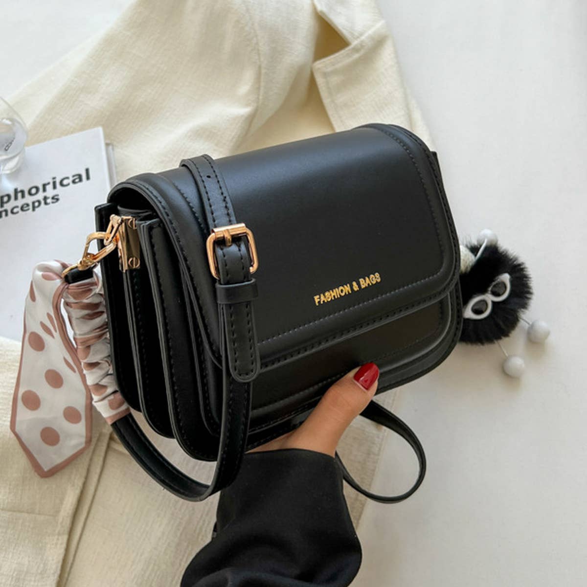 RETRO POPULAR CROSSBODY BAG_CWAB1557