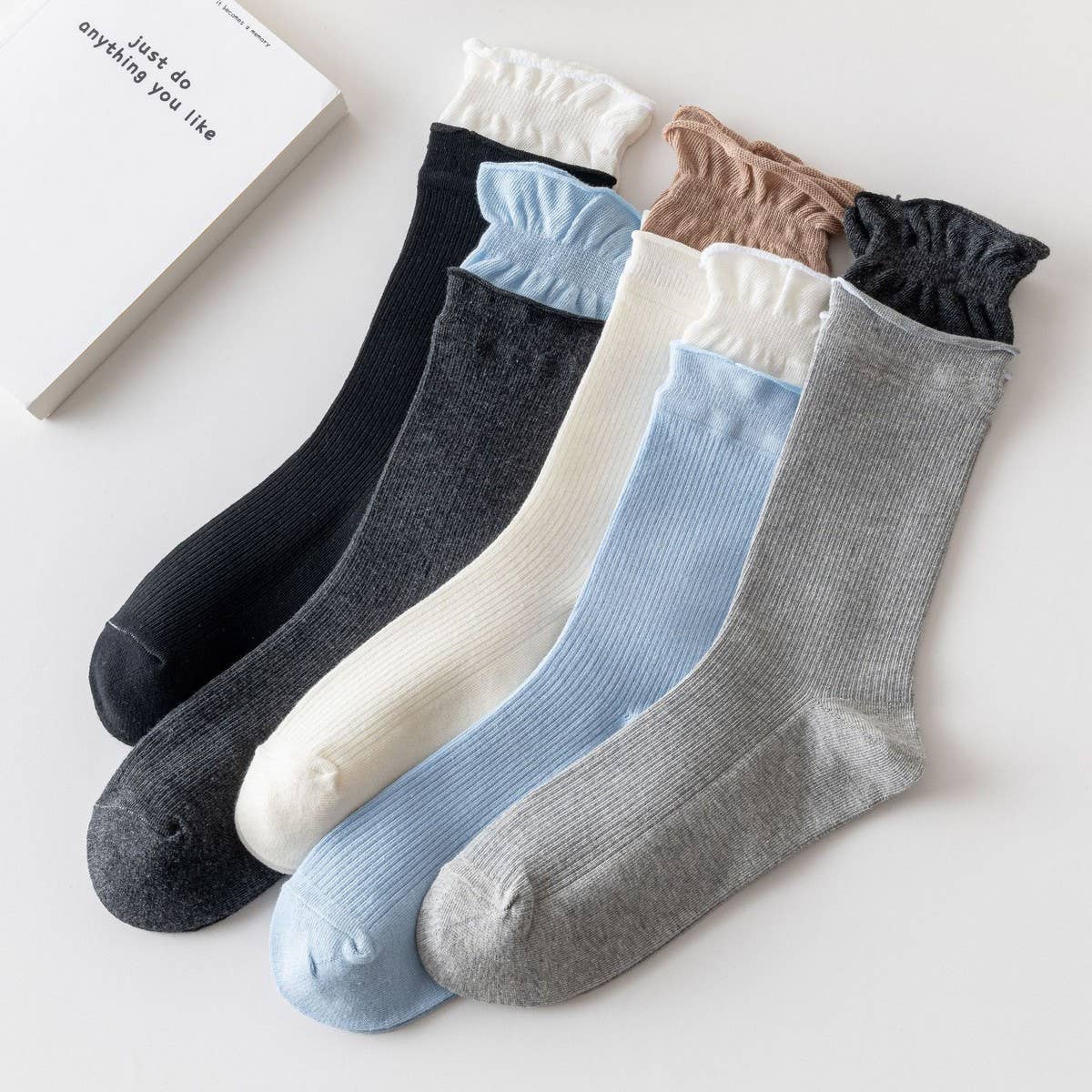 WOMEN'S CONTRAST COLOR CURLED COTTON SOCKS
