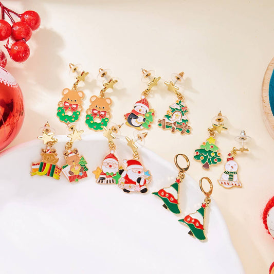 ASYMMETRIC OIL PAINTED CHRISTMAS EARRINGS_CWAJE2391