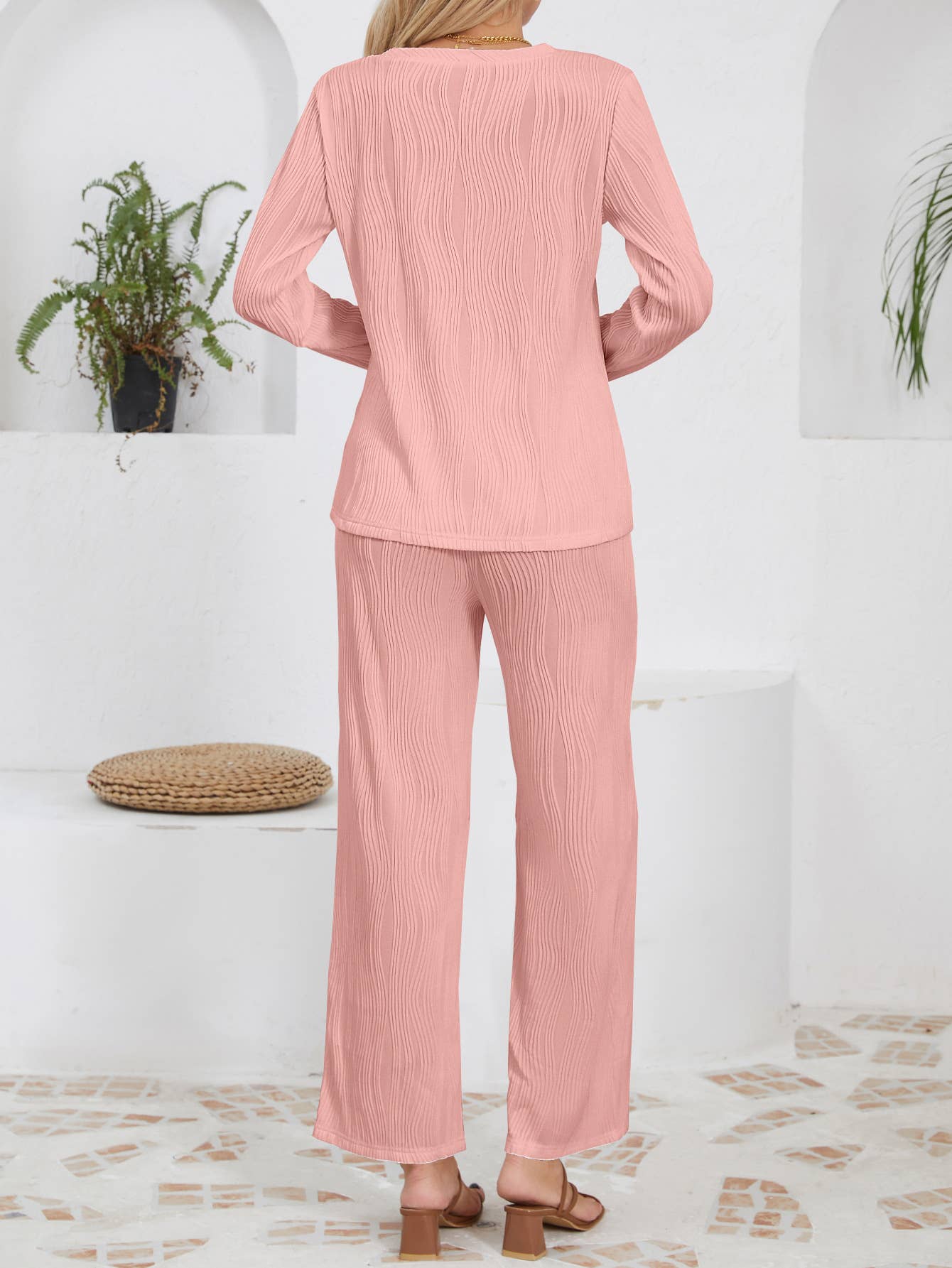Solid-color knitted jacquard long loose suit