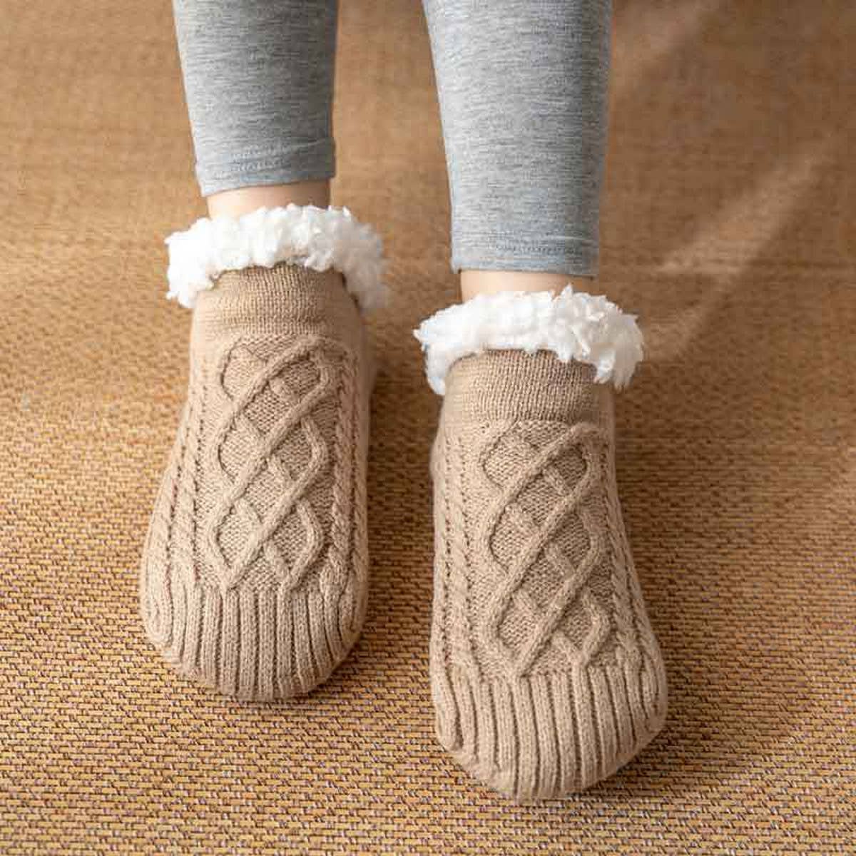 WARM SLEEPING CARPET SOCKS PLUSH INDOOR SLIPPERS