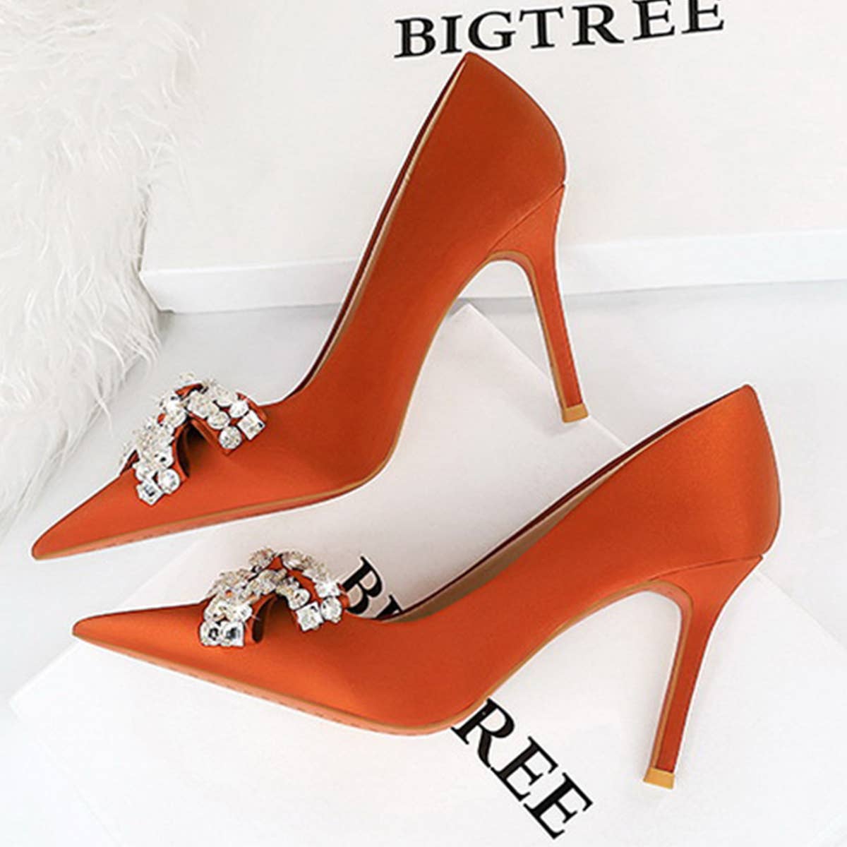 STYLISH POINTED TOE RHINESTONE HIGH HEELS_CWSHH0102