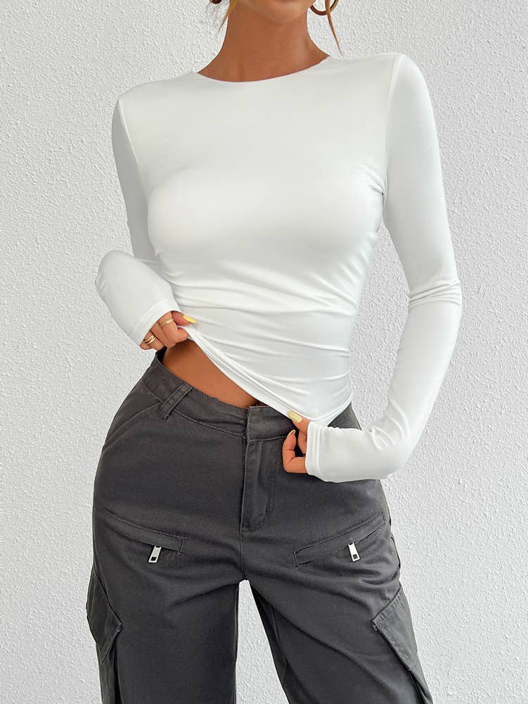 SLIM-FIT CREW NECK KNITTED LONG-SLEEVED TOP