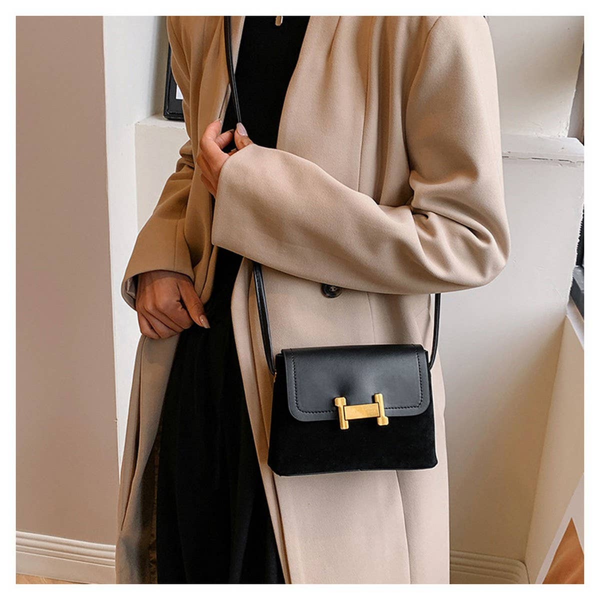 WOMEN CAN CROSS BODY CHAIN SMALL SQUARE BAG_CWAB1793