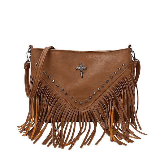 Rivet trendy and versatile crossbody underarm bag