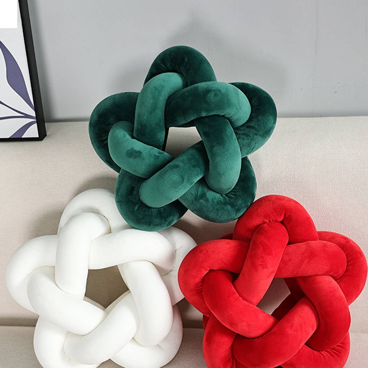 STAR SHAPED KNOTTED PILLOW AND CUSHIONS_CWMM0854