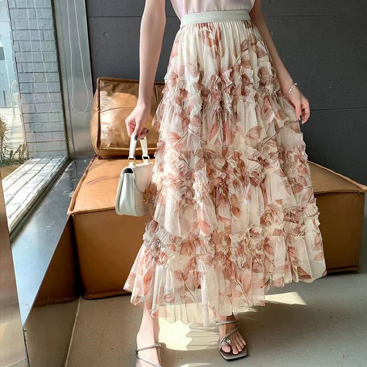 LAYERING TULLE SKIRTS WITH FLORAL PRINTS_CWBLS0400