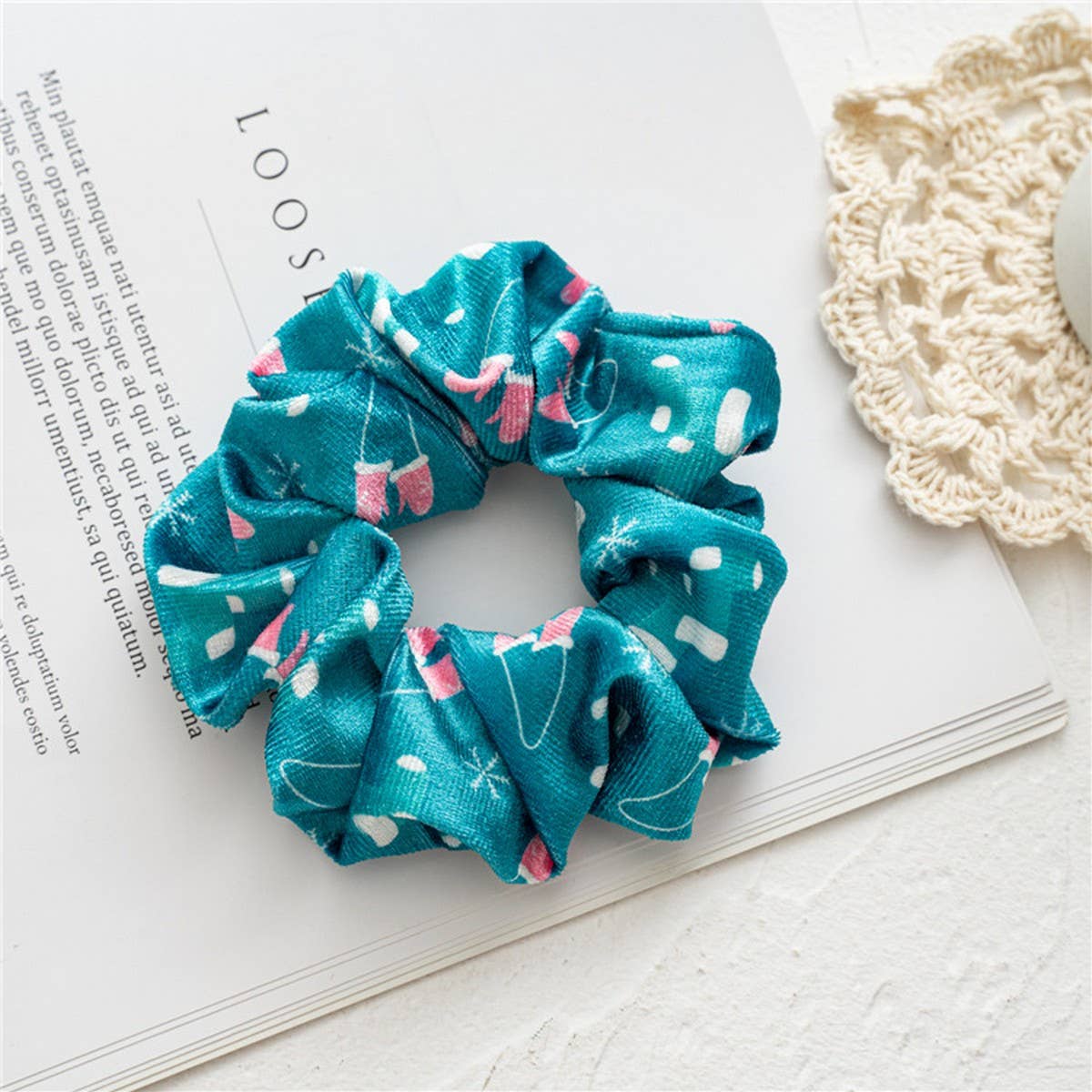 GREEN CHRISTMAS HAIR TIE SCRUNCHIES_CWAHA0429