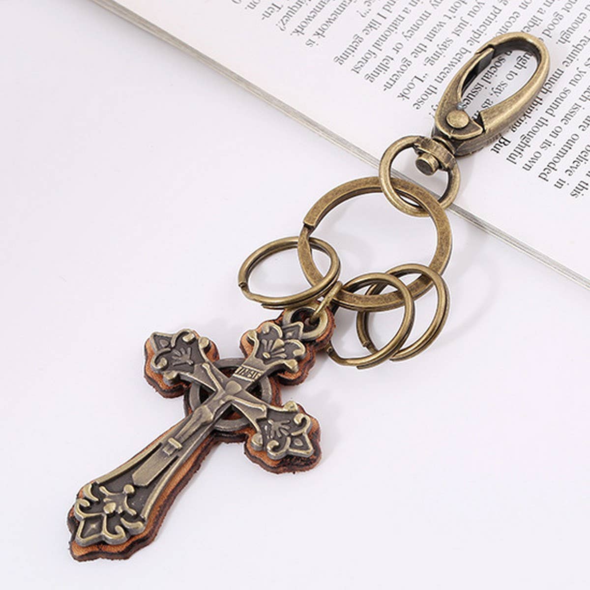 PUNK RETRO CROSS LEATHER PENDANT KEYCHAIN_CWMM4715