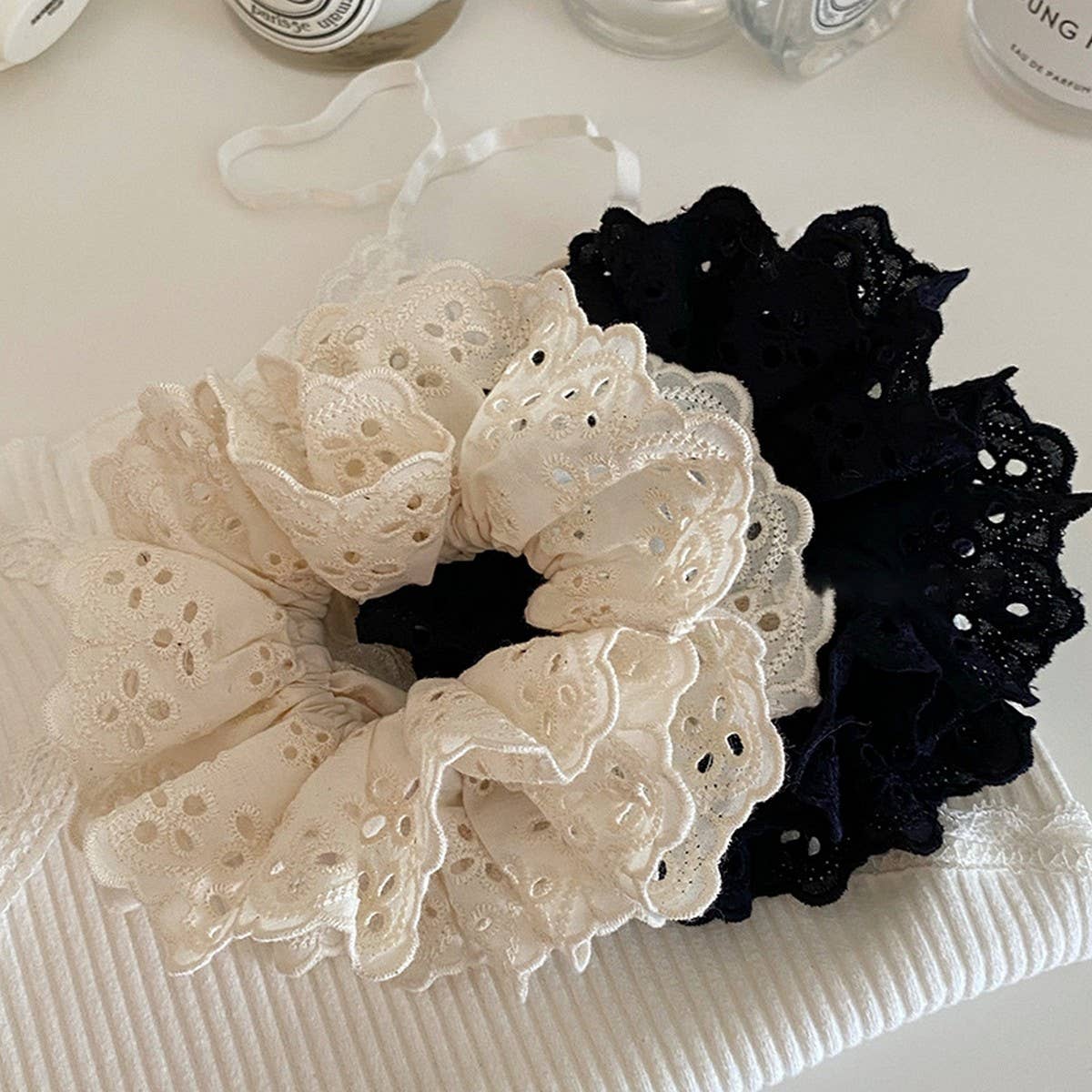 BIG LACE HOLLOW HAIR TIE SCRUNCHIES_CWAHA0436