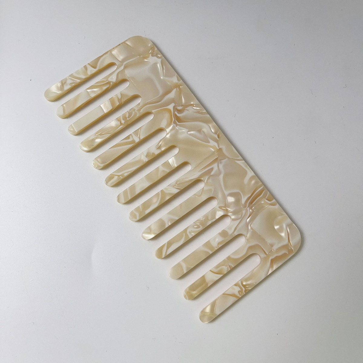 SIMPLE ACETIC ACID ANTI-STATIC HAIR COMB