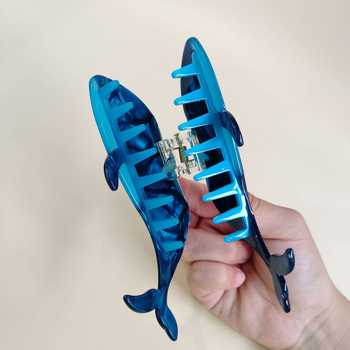 OCEAN WHALE SHELL FISH SEASHELL HAIR CLAW CLIPS_CWAHA0550