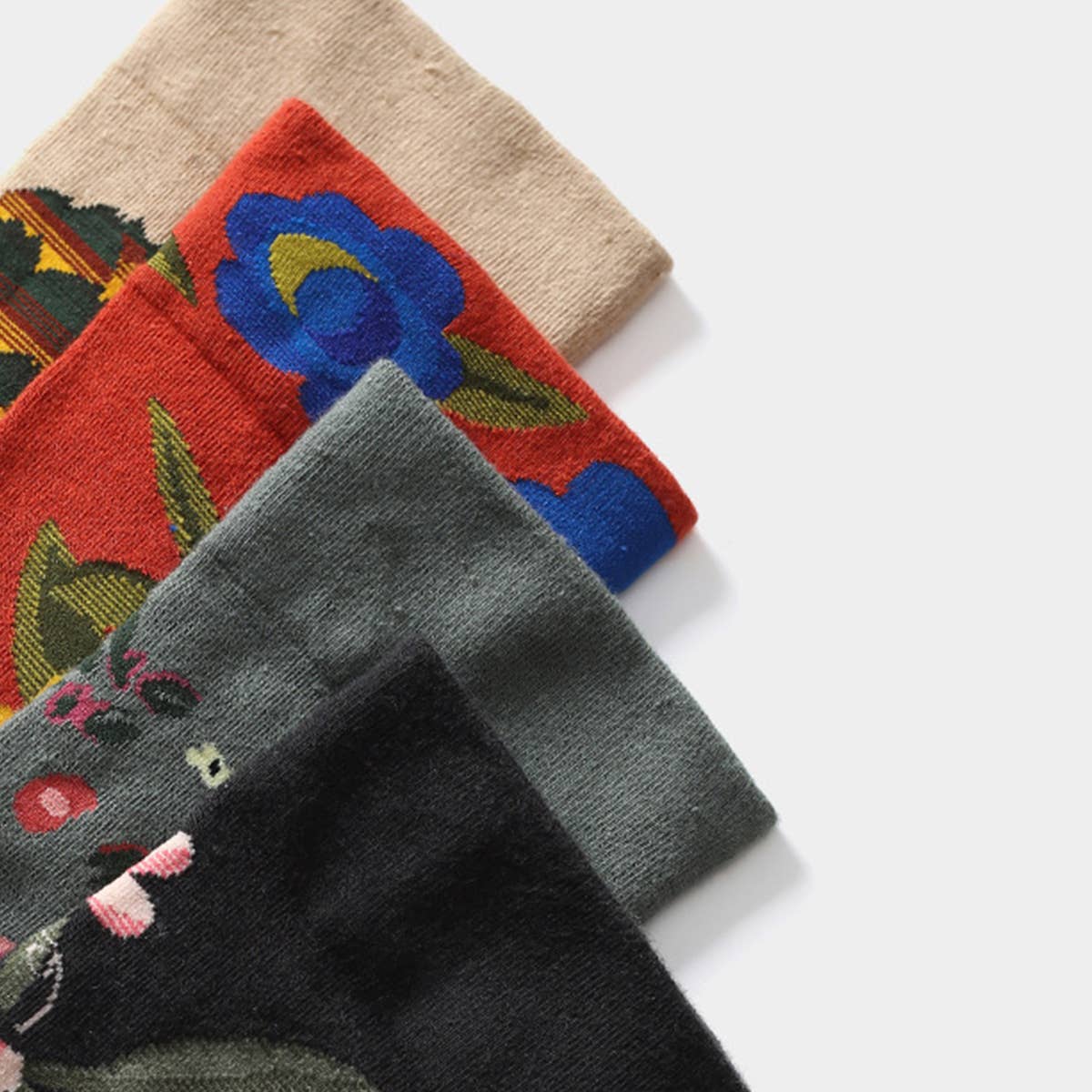 CARTOON GRAFFITI  MID TUBE TIDE SOCKS_CWMS0160