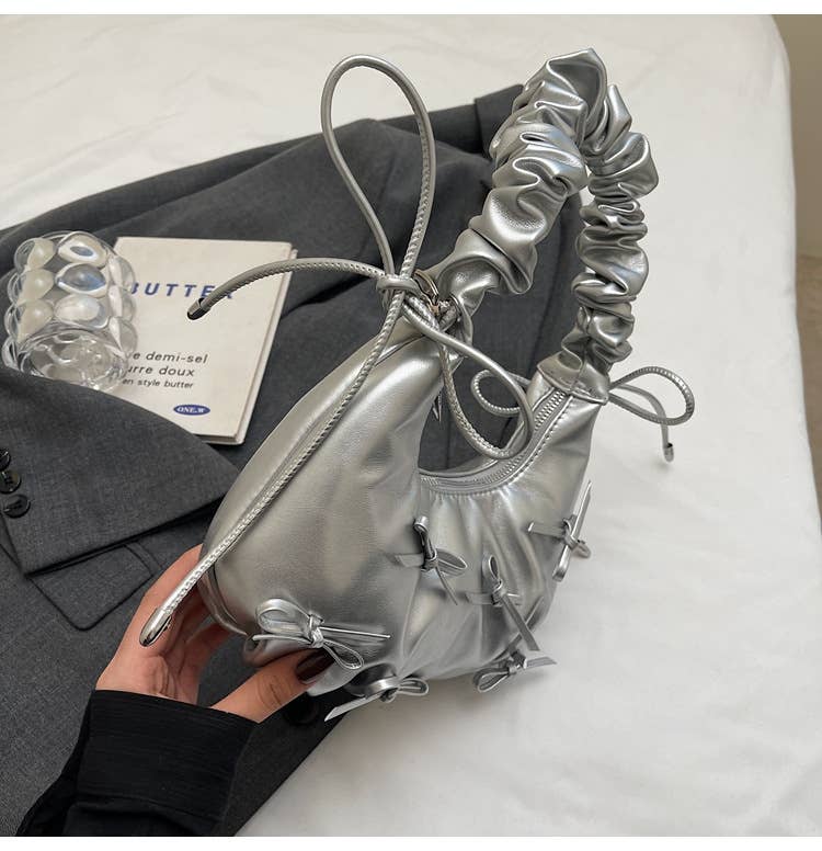 Fashionable pleated bow crossbody bag