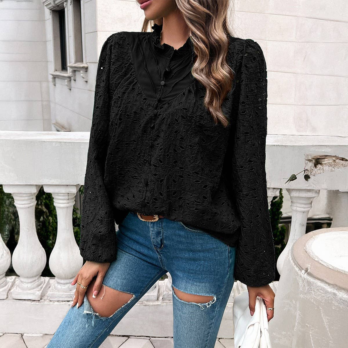 Temperament hollow embroidery long sleeve top