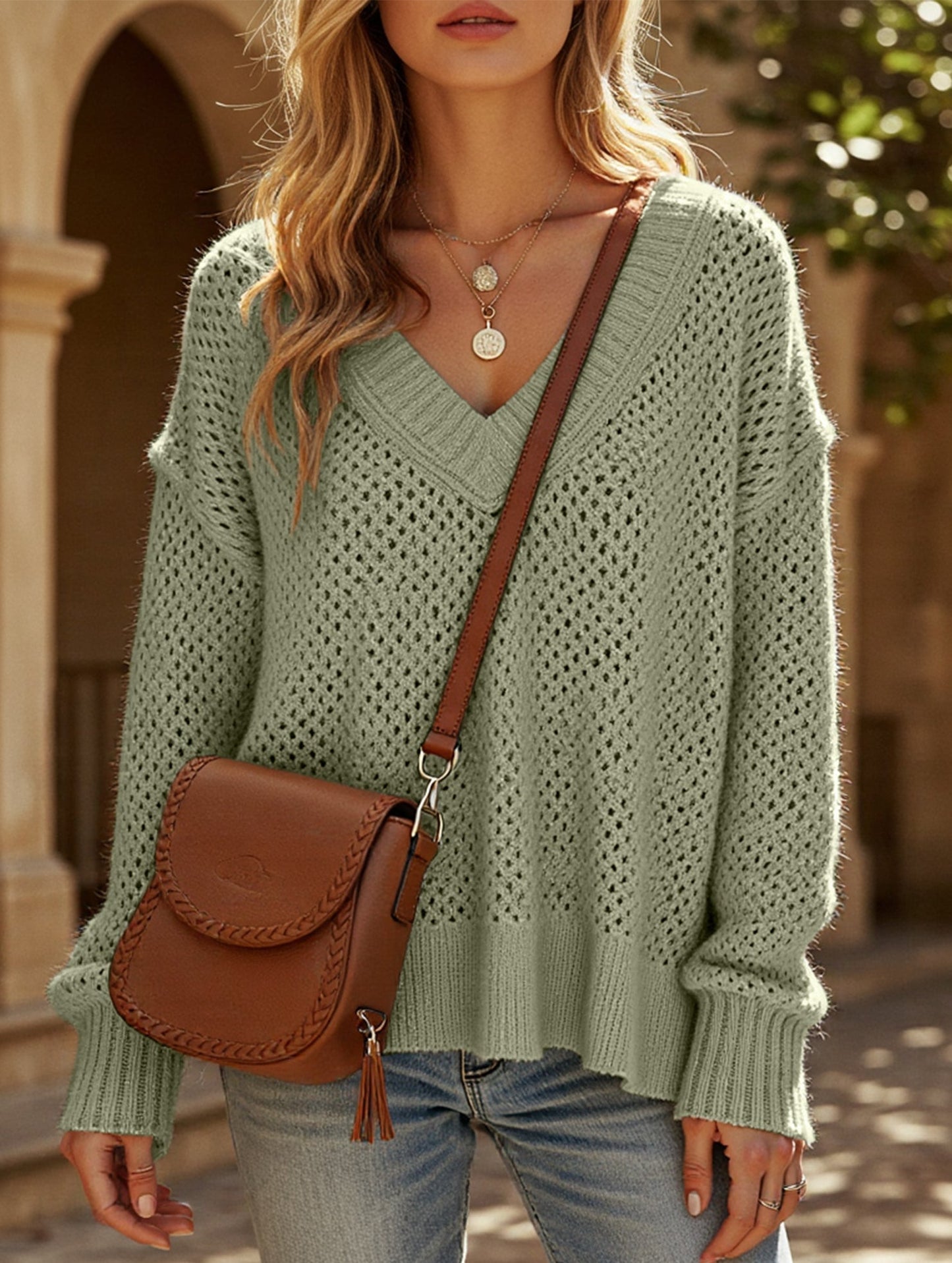 Loose V-neck sweater for women to hide fat