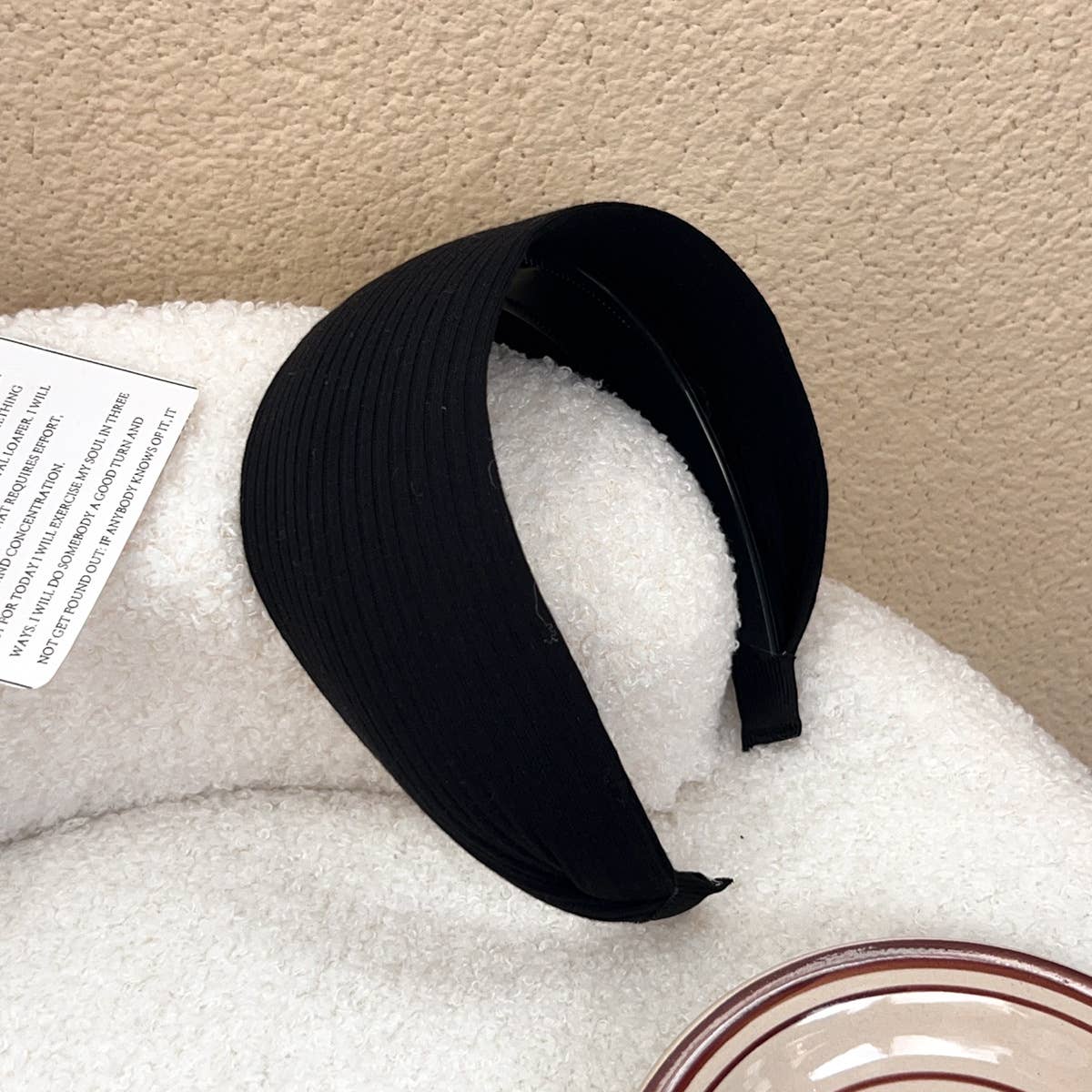 Retro knitted corrugated strip widened hair band