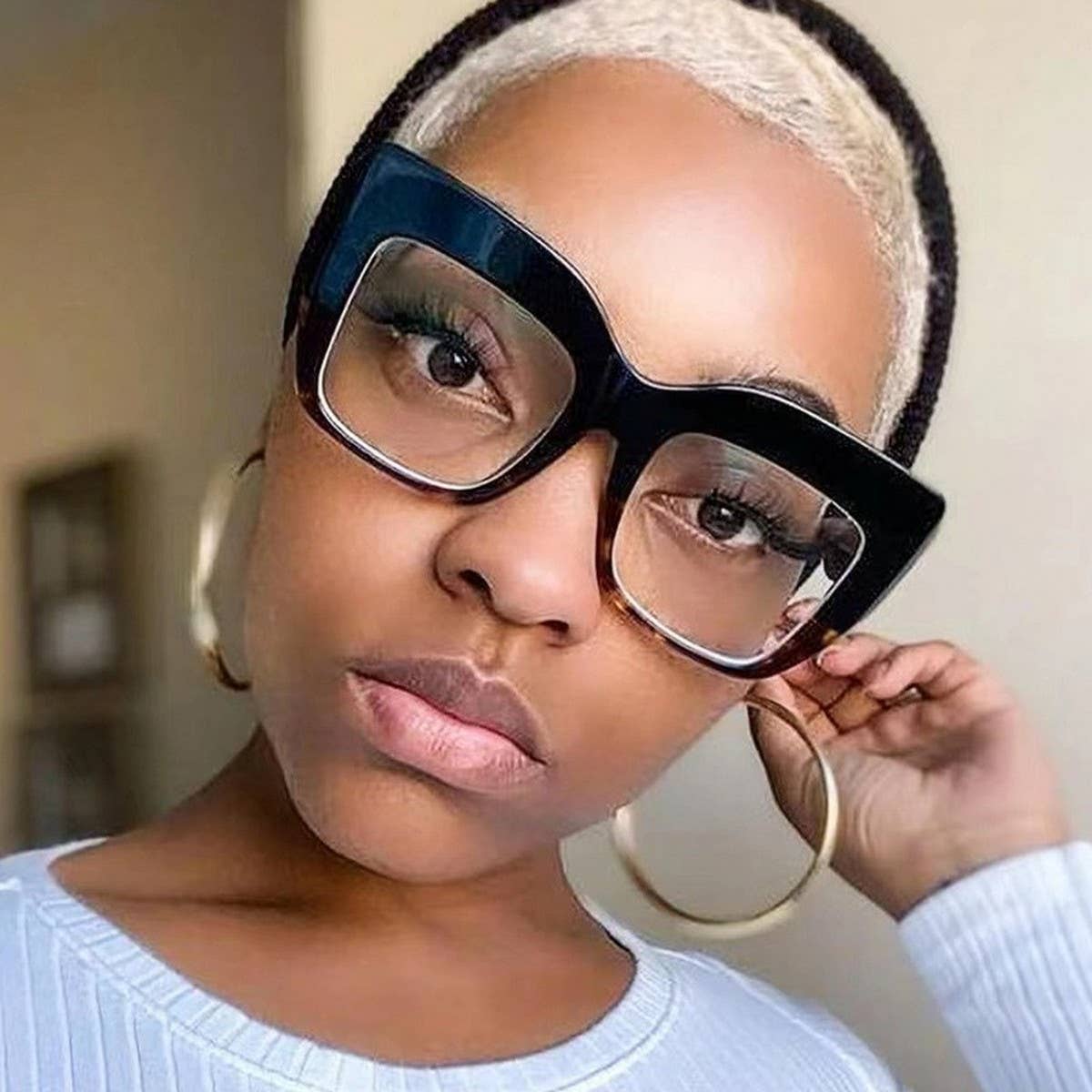 FASHIONABLE LARGE FRAME ANTI-BLUE LIGHT GLASSES