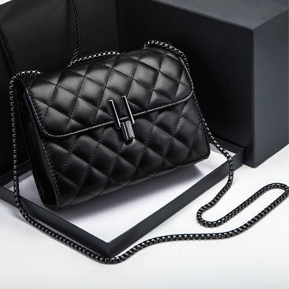 CLASSIC LINGGE CHAIN BAG SHOULDER CROSSBODY BAG_CUAB0162