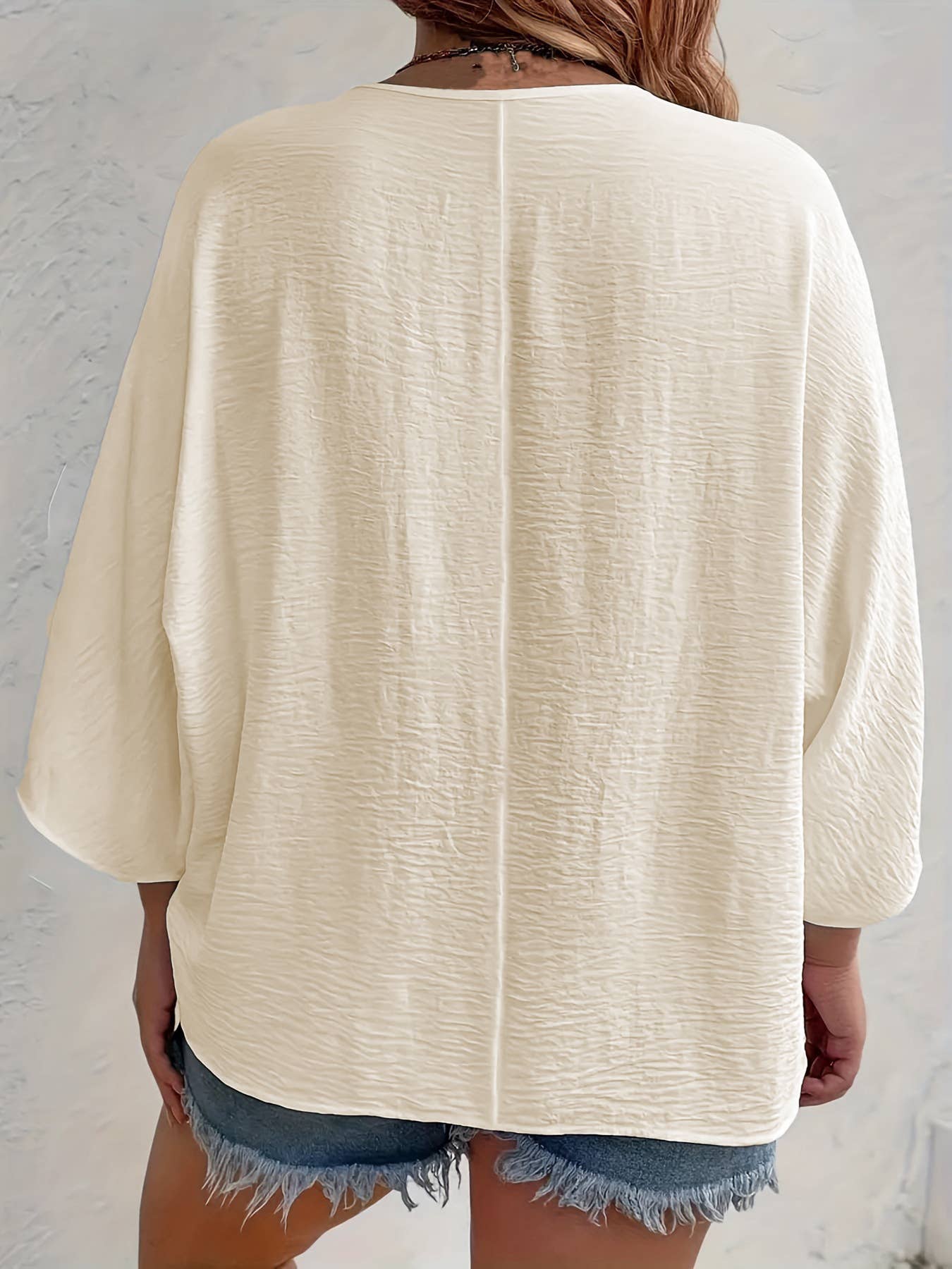 V-neck three-quarter sleeve cardigan