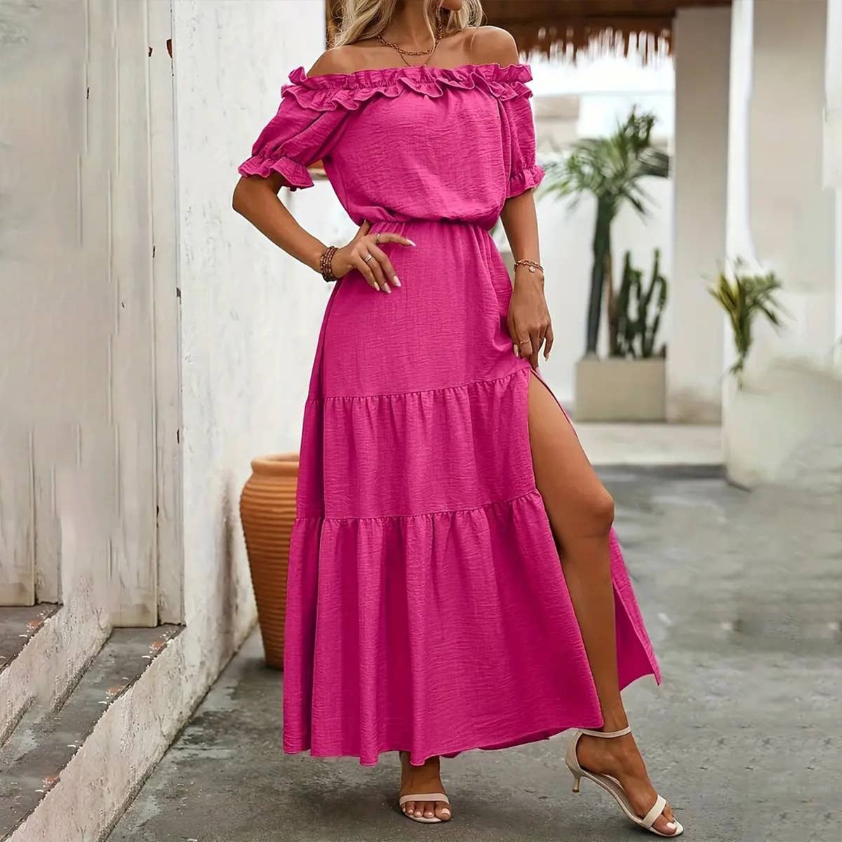 One-shoulder,cinched waist and side-slit dress