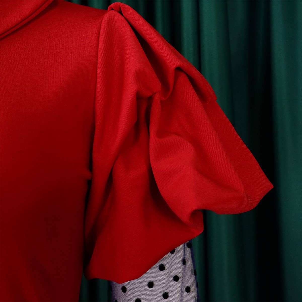 MESH AND PLEATED COMMUTER PLUS SIZE DRESS