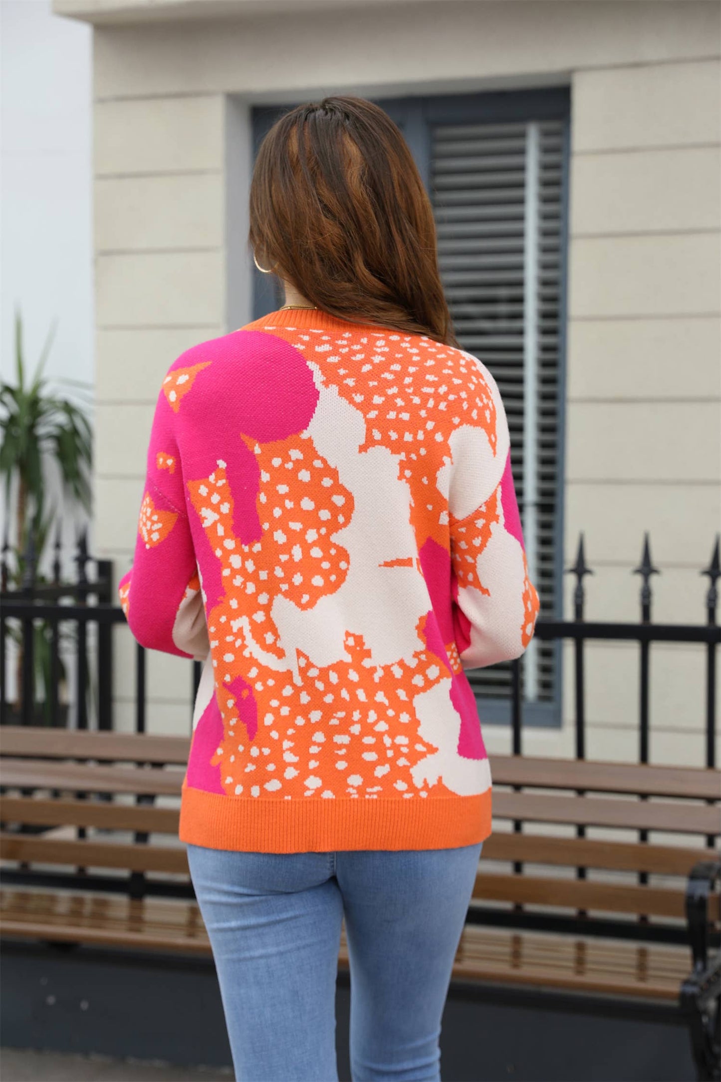 Round neck,colorful long-sleeved sweater