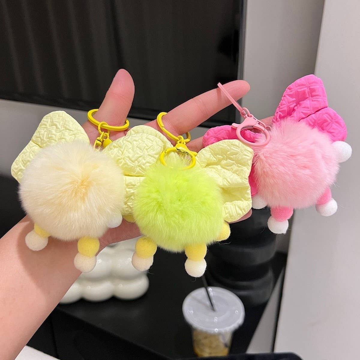 CUTE PLUSH BALL CAR KEYCHAIN BAG PENDANT GIFT