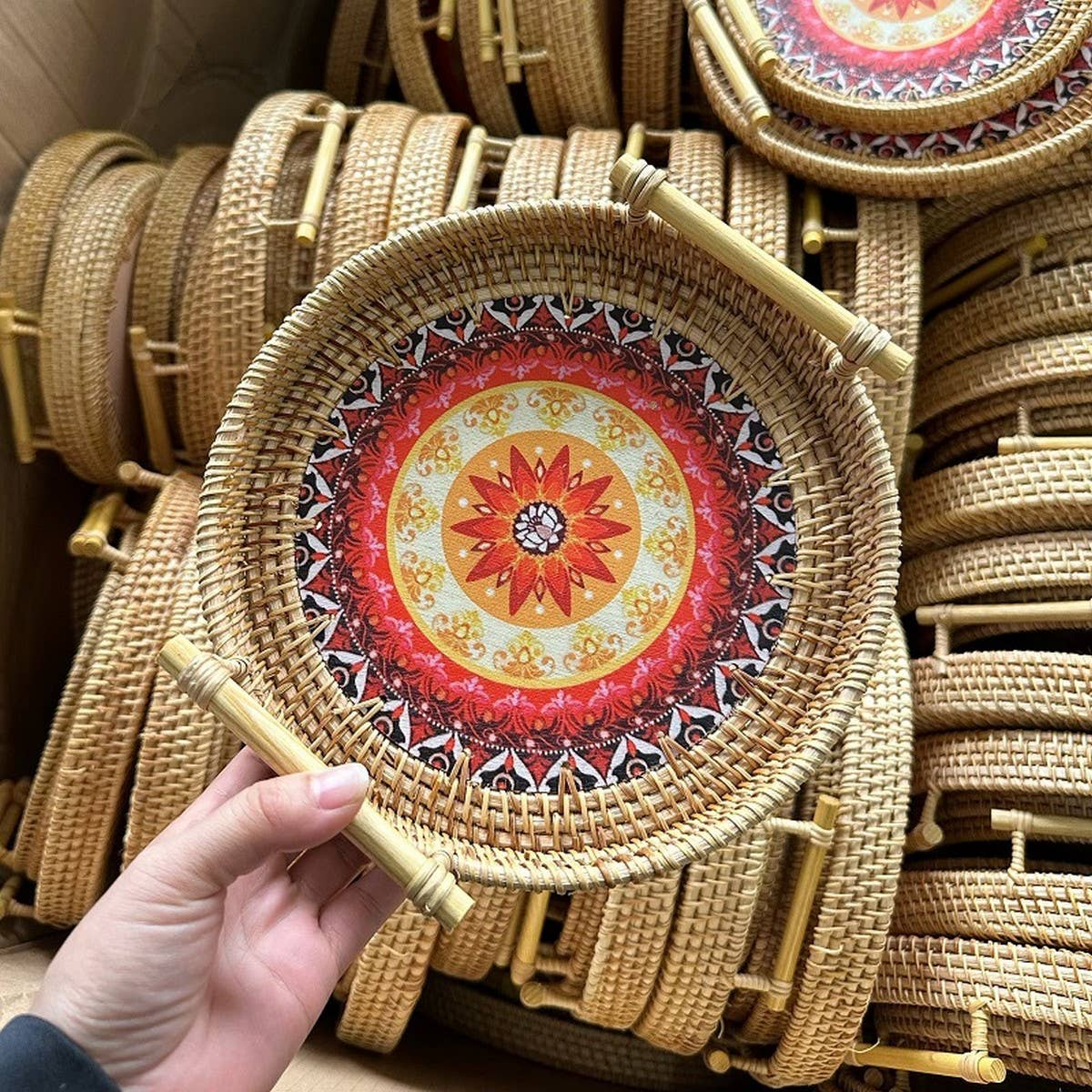 RATTAN WOVEN STORAGE BASKET ROUND TRAY_CWMM4536