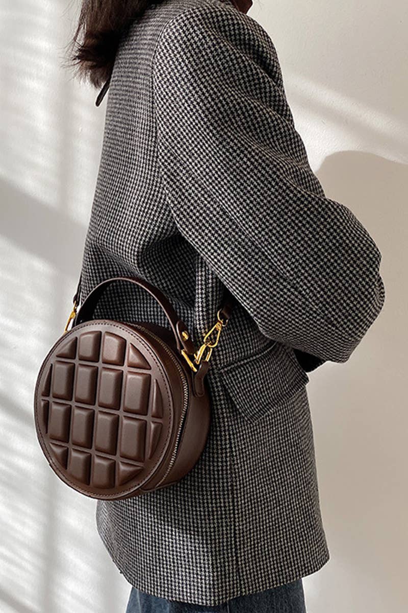 WAFFLE LOUND CROSS BODY BAG_CUAB0087