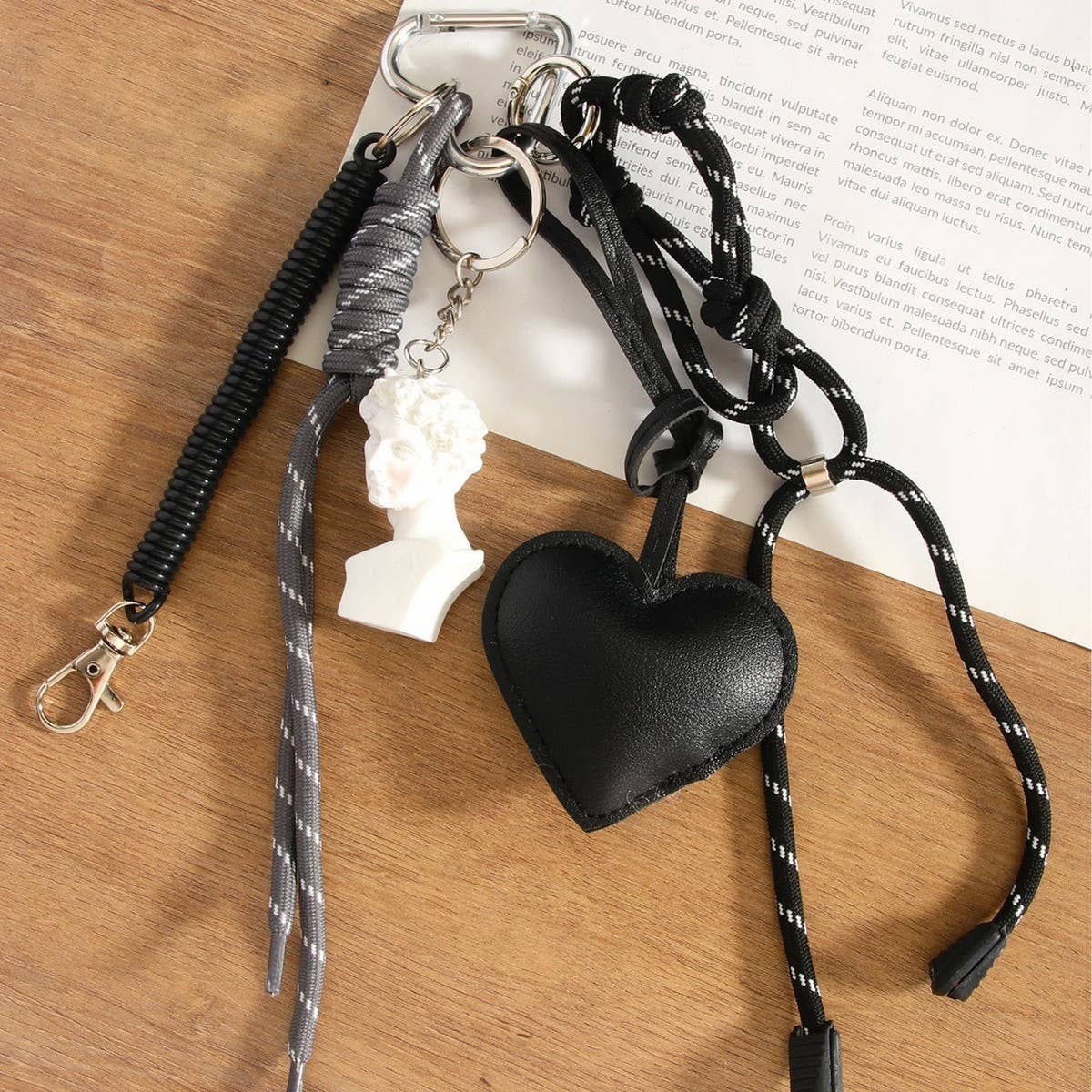 Elegant David Blush Charm with Pearl Heart Chain