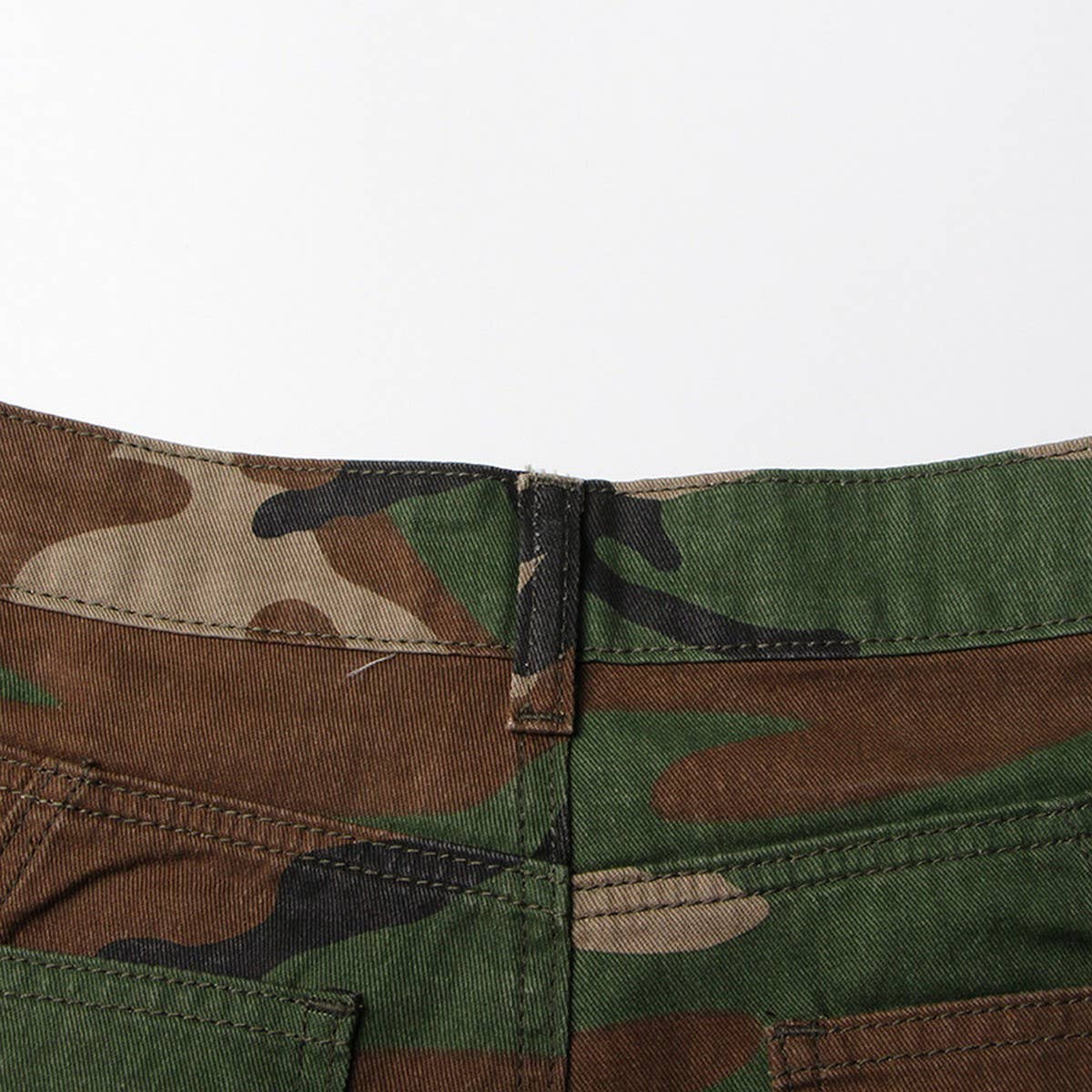 HIP HOP STYLE MULTI POCKET CAMOUFLAGE JEANS