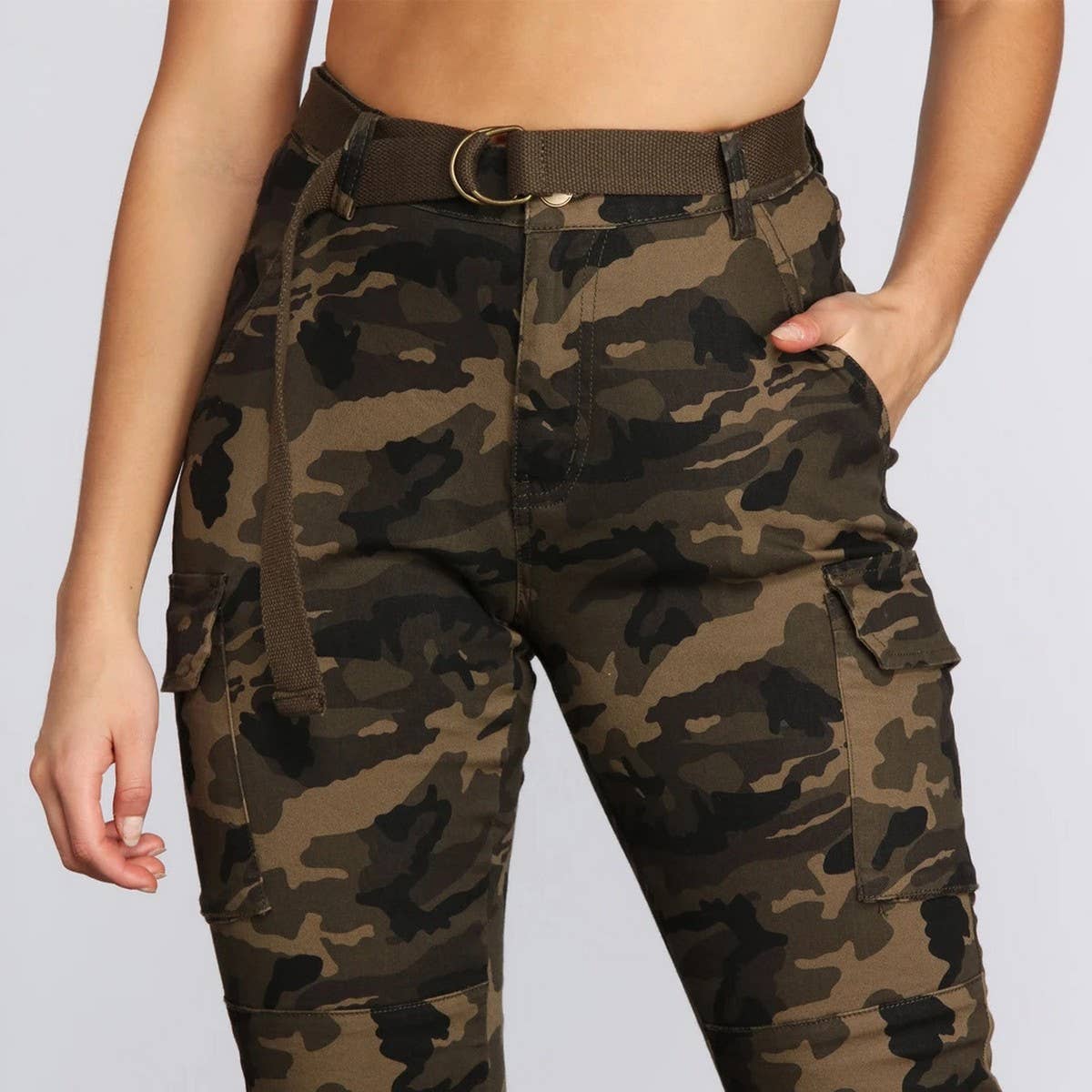 WOMENS SLIM FITTING CAMOUFLAGE PRINTED PANTS_CWBLP0383