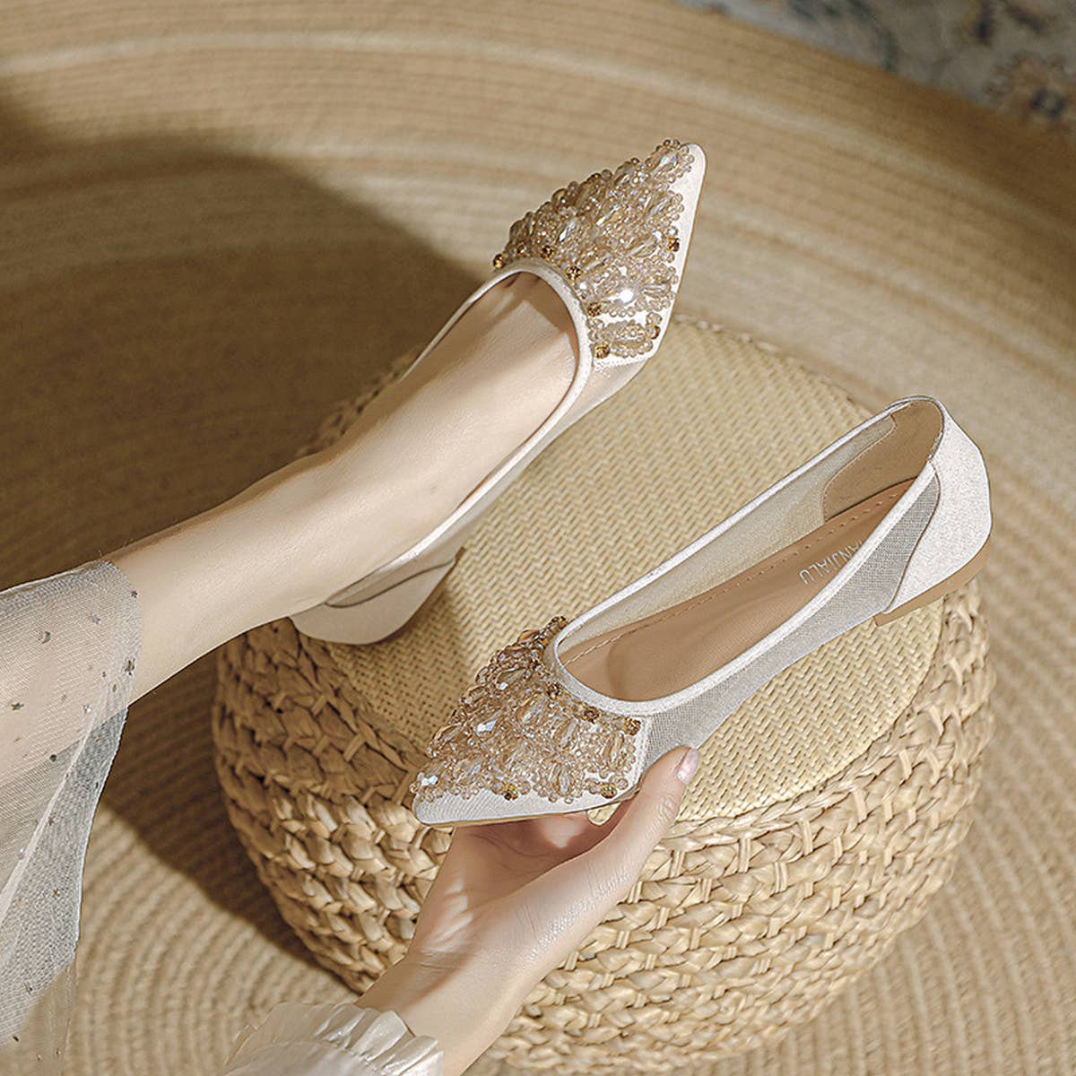 LIGHT RHINESTONE POINTED TOE FLATS