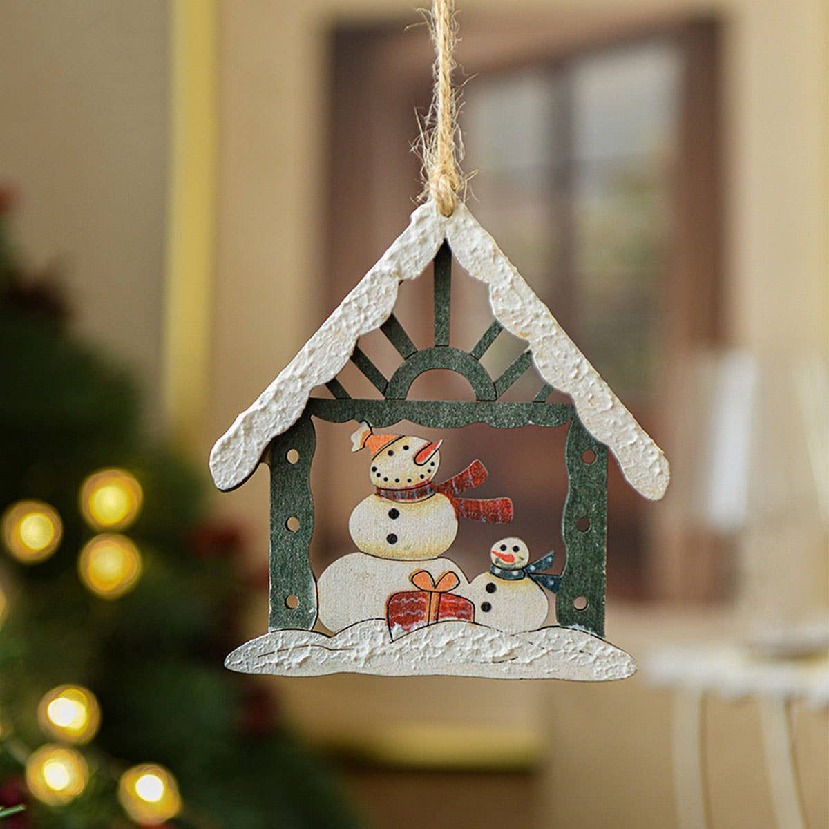 Wood House Painted Xmas Tree Hanging Ornament_CWMM9672