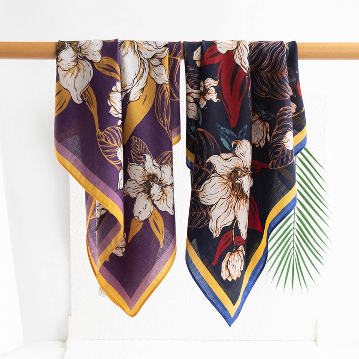 WILD SHIRT FLORAL PRINT SCARF