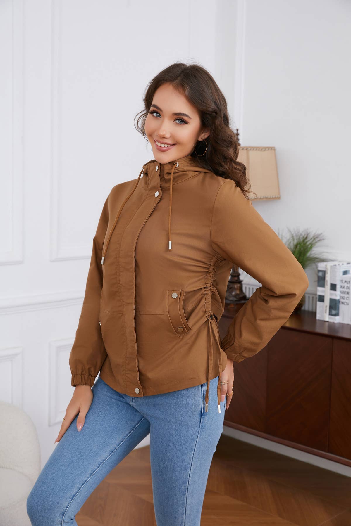 HOODED LONG-SLEEVED BASIC WINDBREAKER